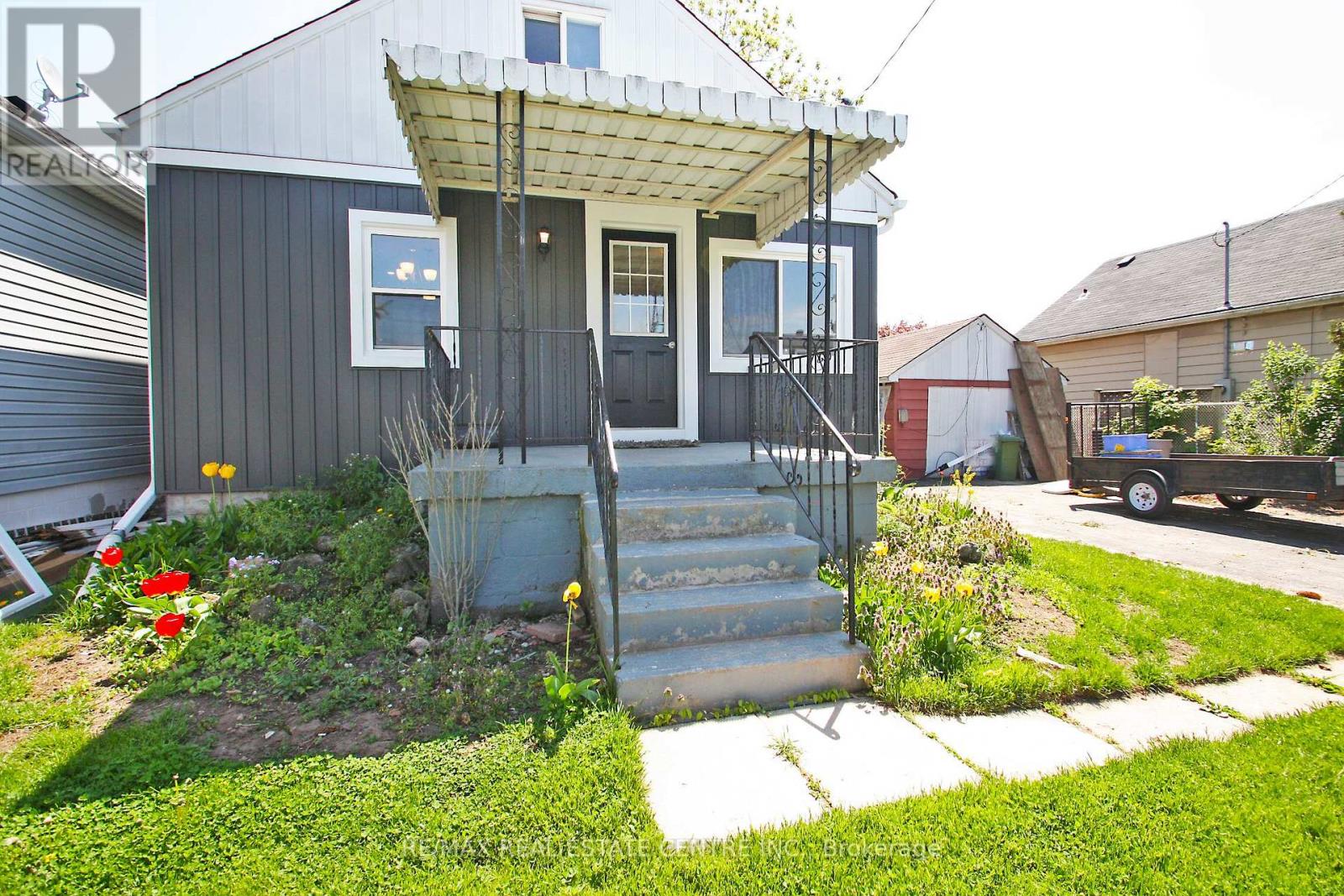 35 DELENA AVE S
