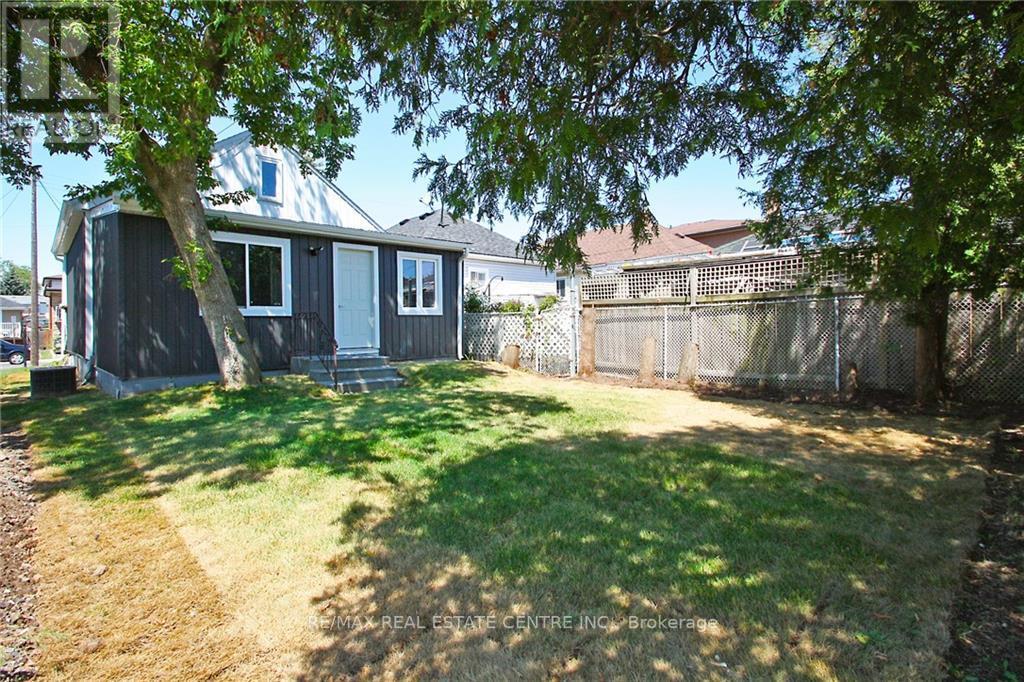 35 DELENA AVE S