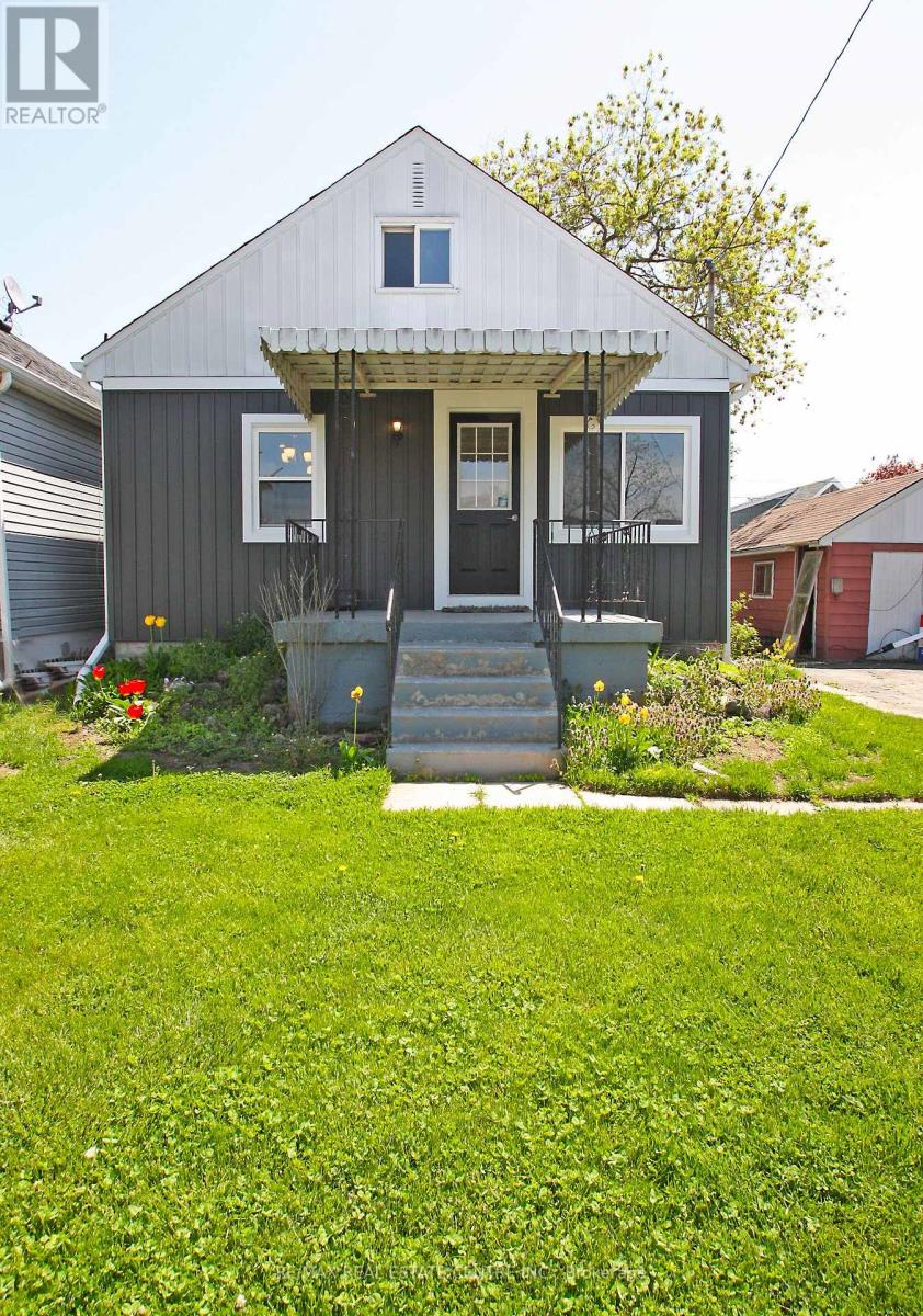 35 DELENA AVE S