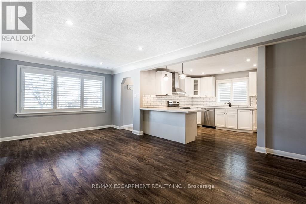 116 MCELROY RD E
