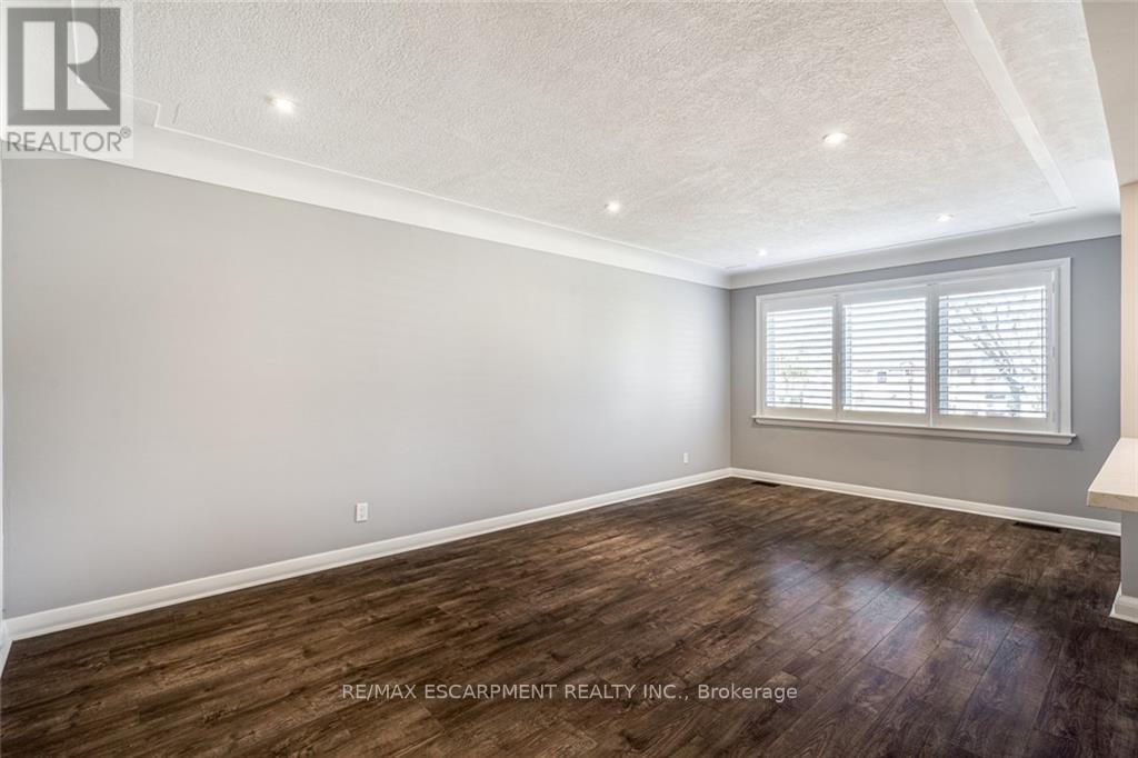 116 MCELROY RD E