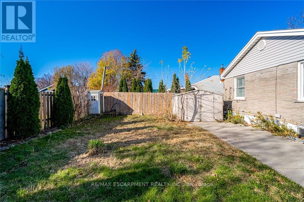 116 MCELROY RD E