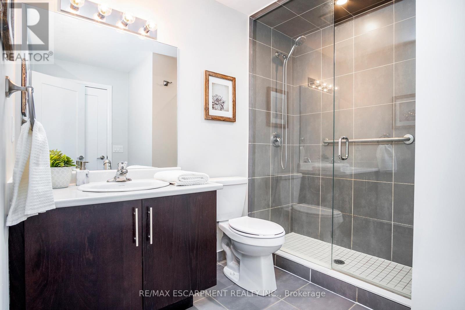 #218 -16 CONCORD PL, #218