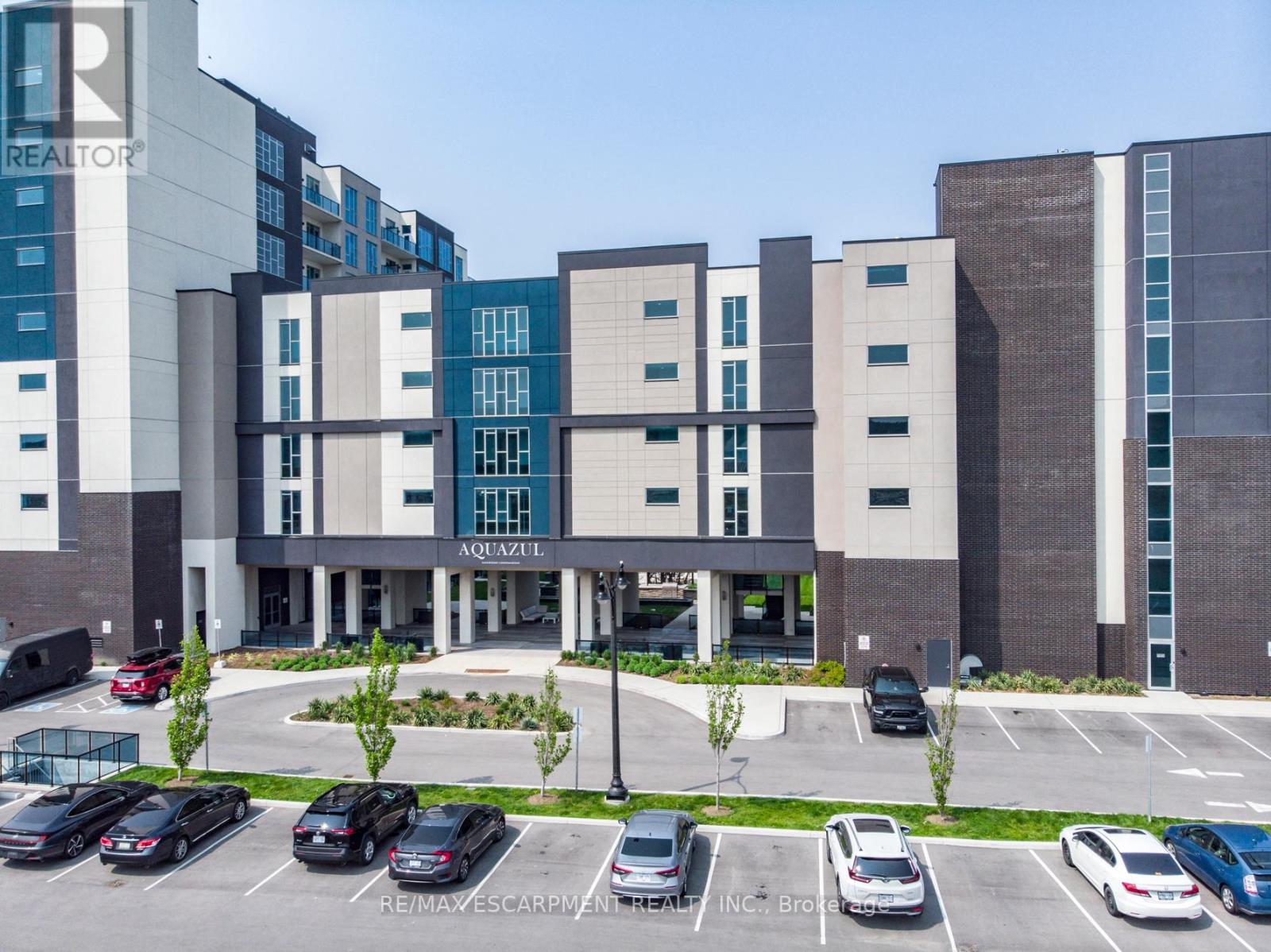 #218 -16 CONCORD PL, #218