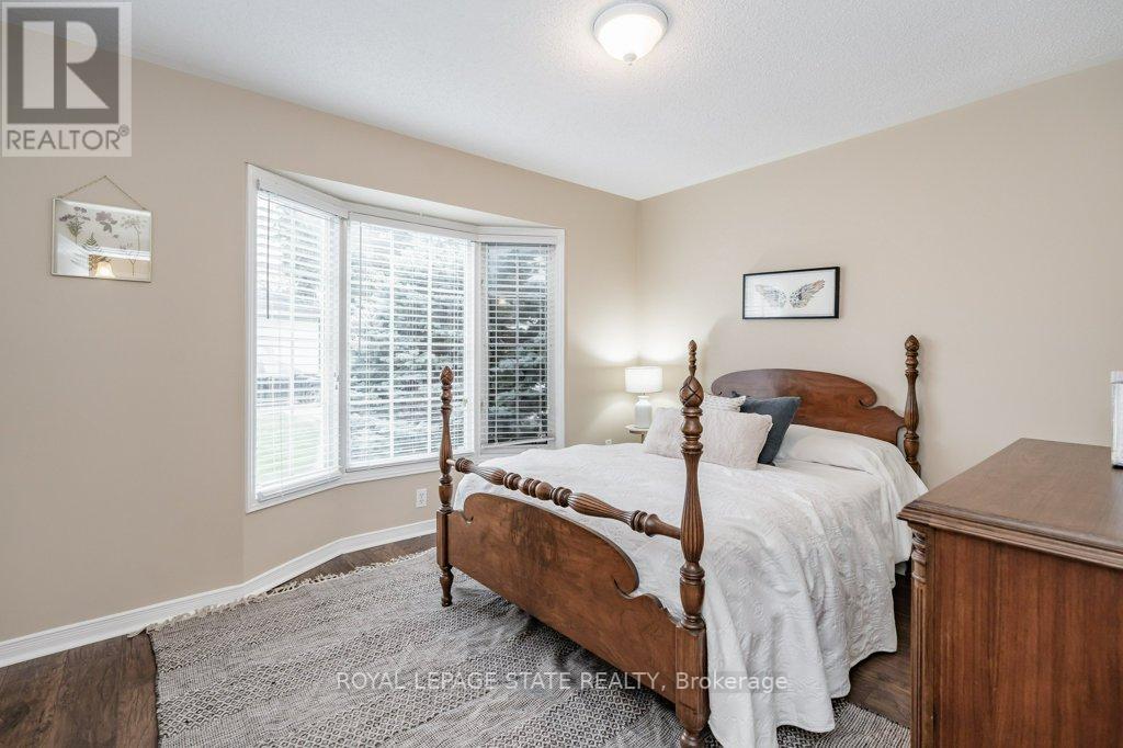 360 SILVERBIRCH BLVD