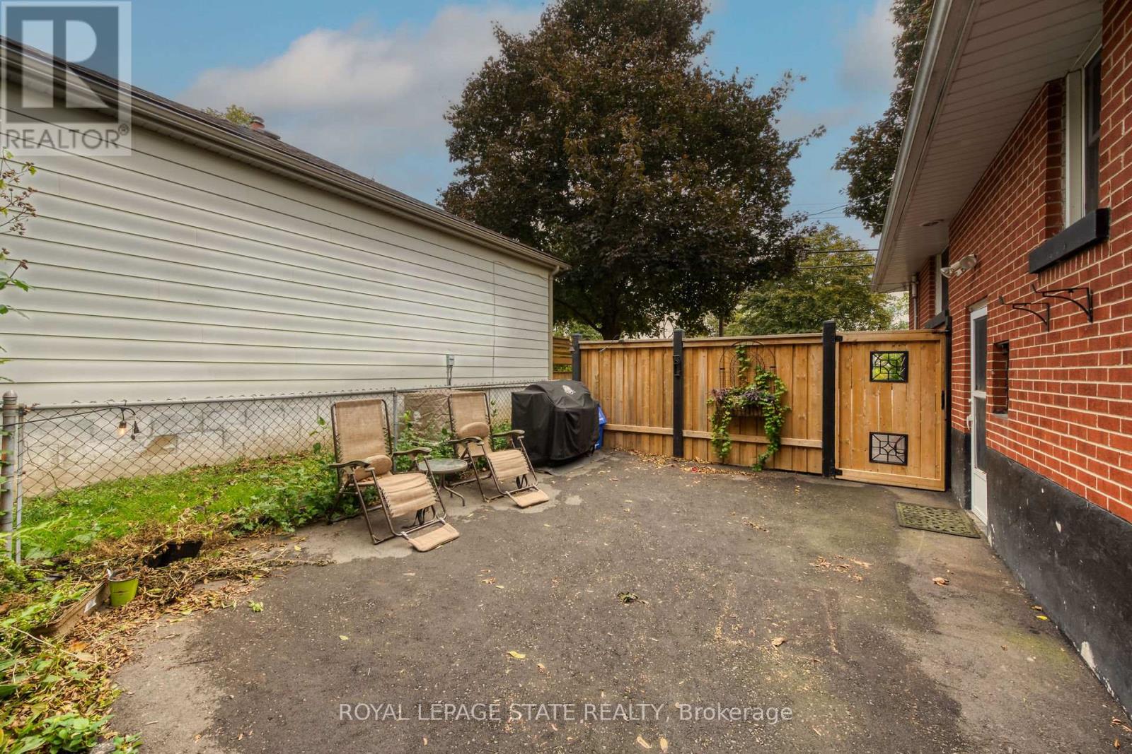171 YORK RD