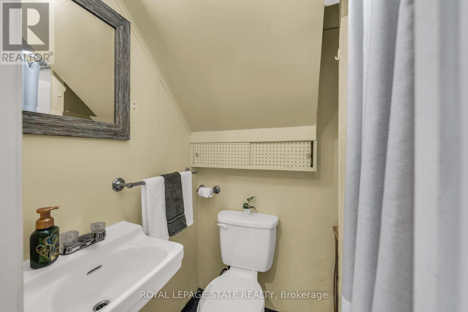 171 YORK RD