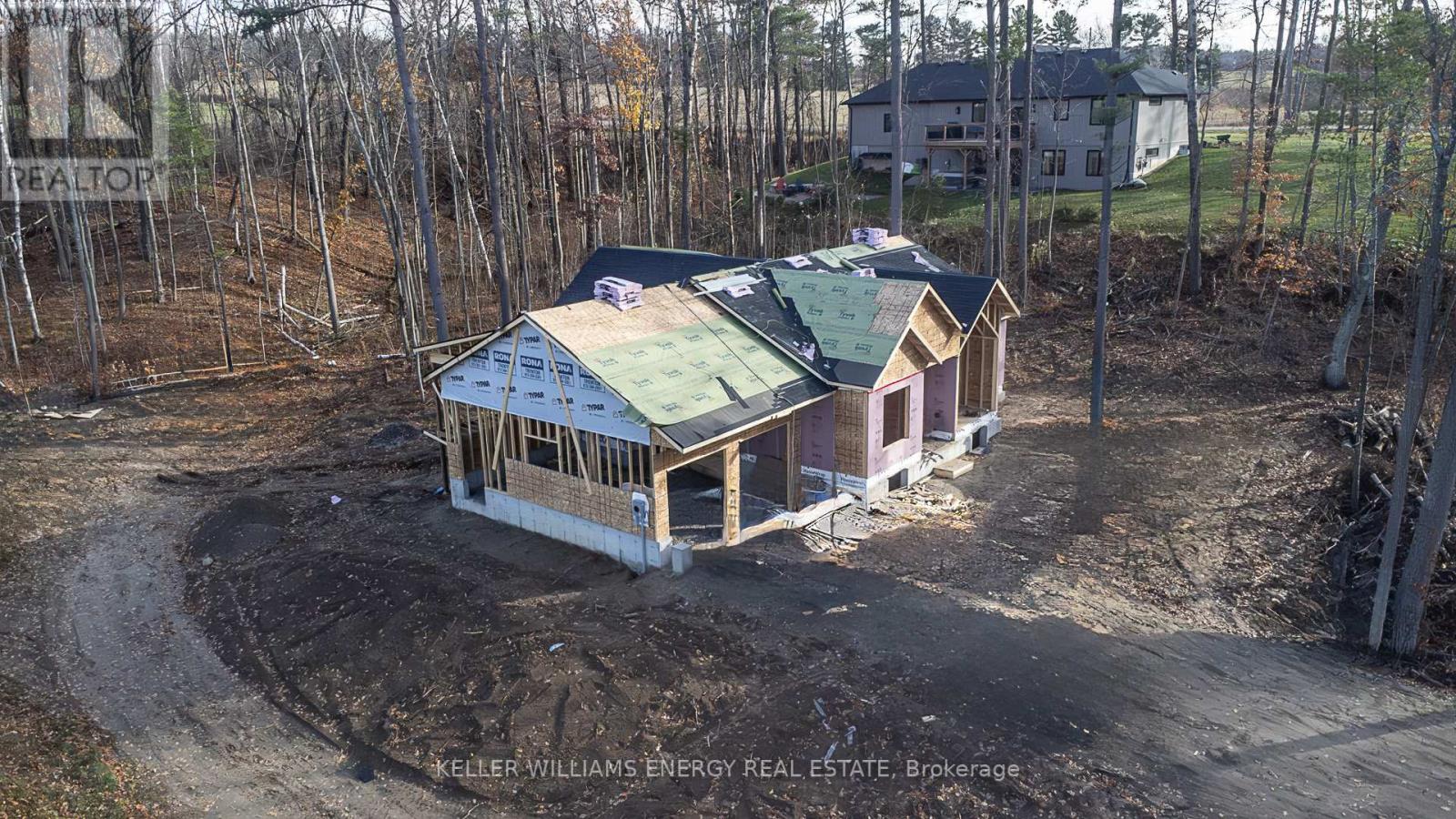 6 NEWPIERCE DR