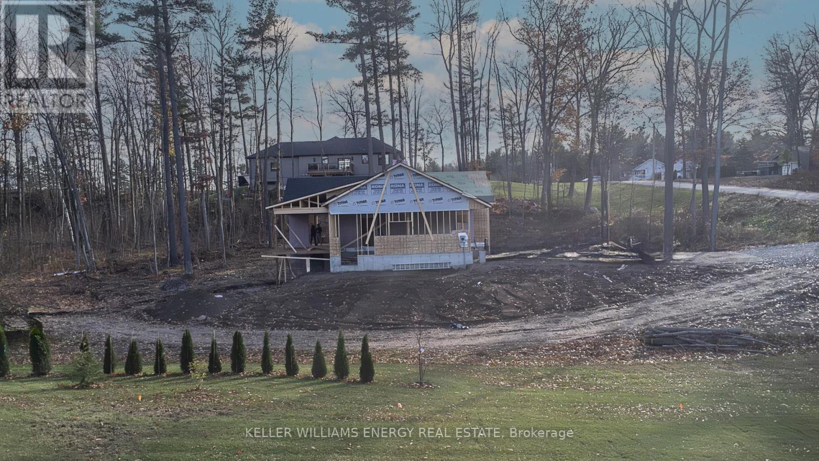6 NEWPIERCE DR