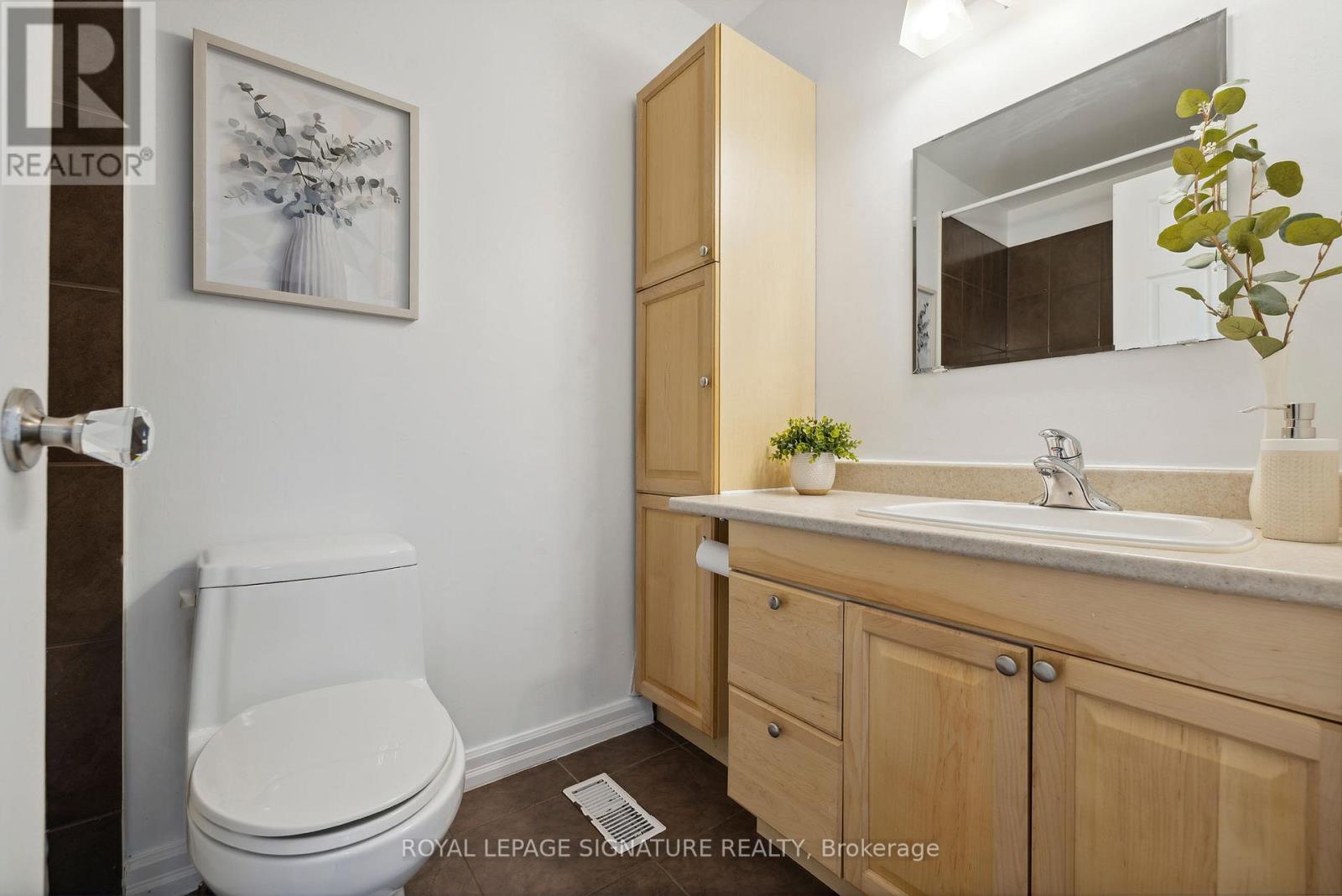74 BIXBY CRES