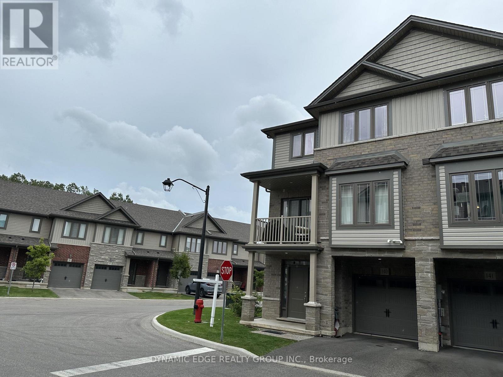 #140 -77 DIANA AVE, #140