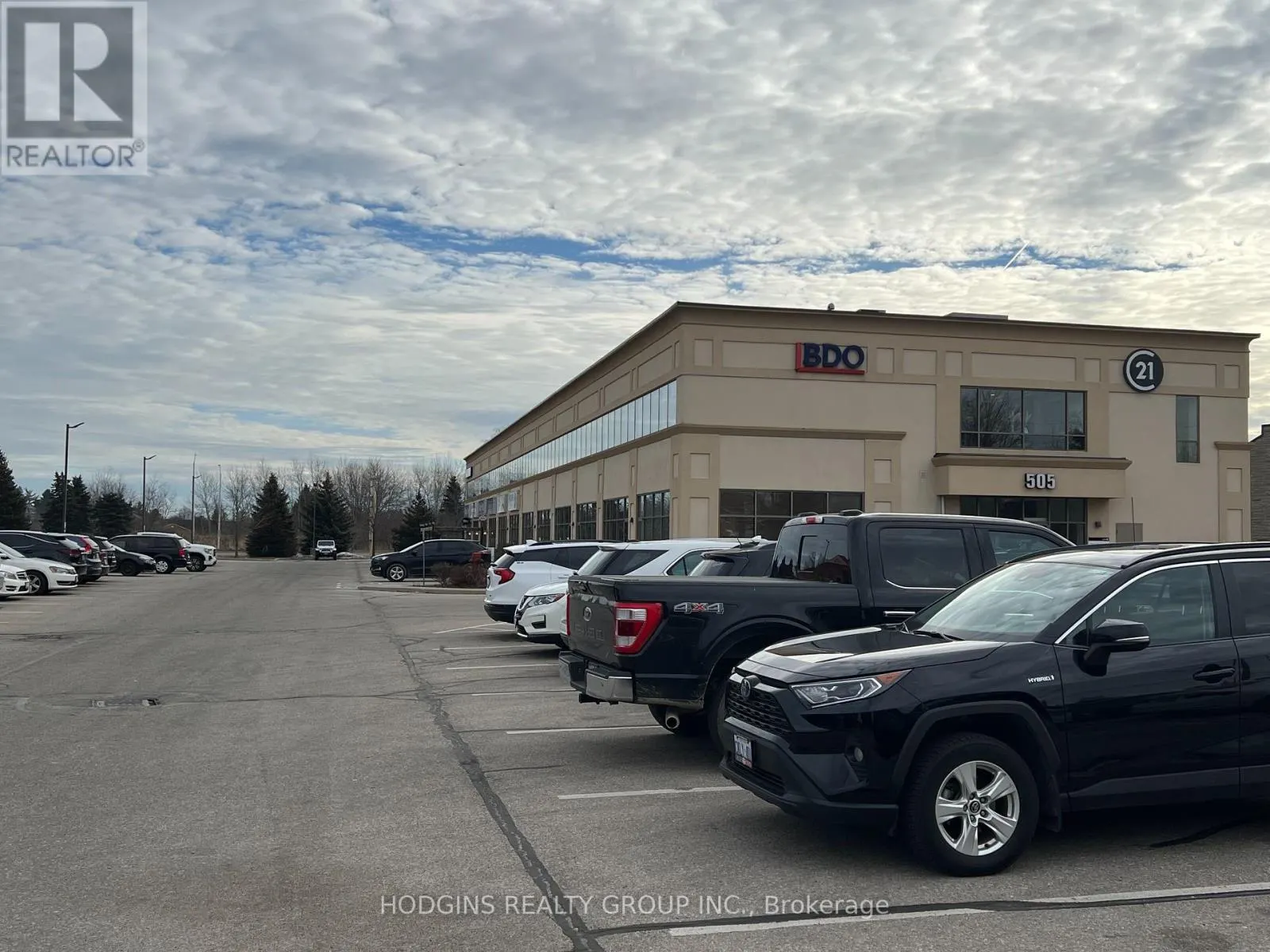 220-221 - 505 PARK ROAD N