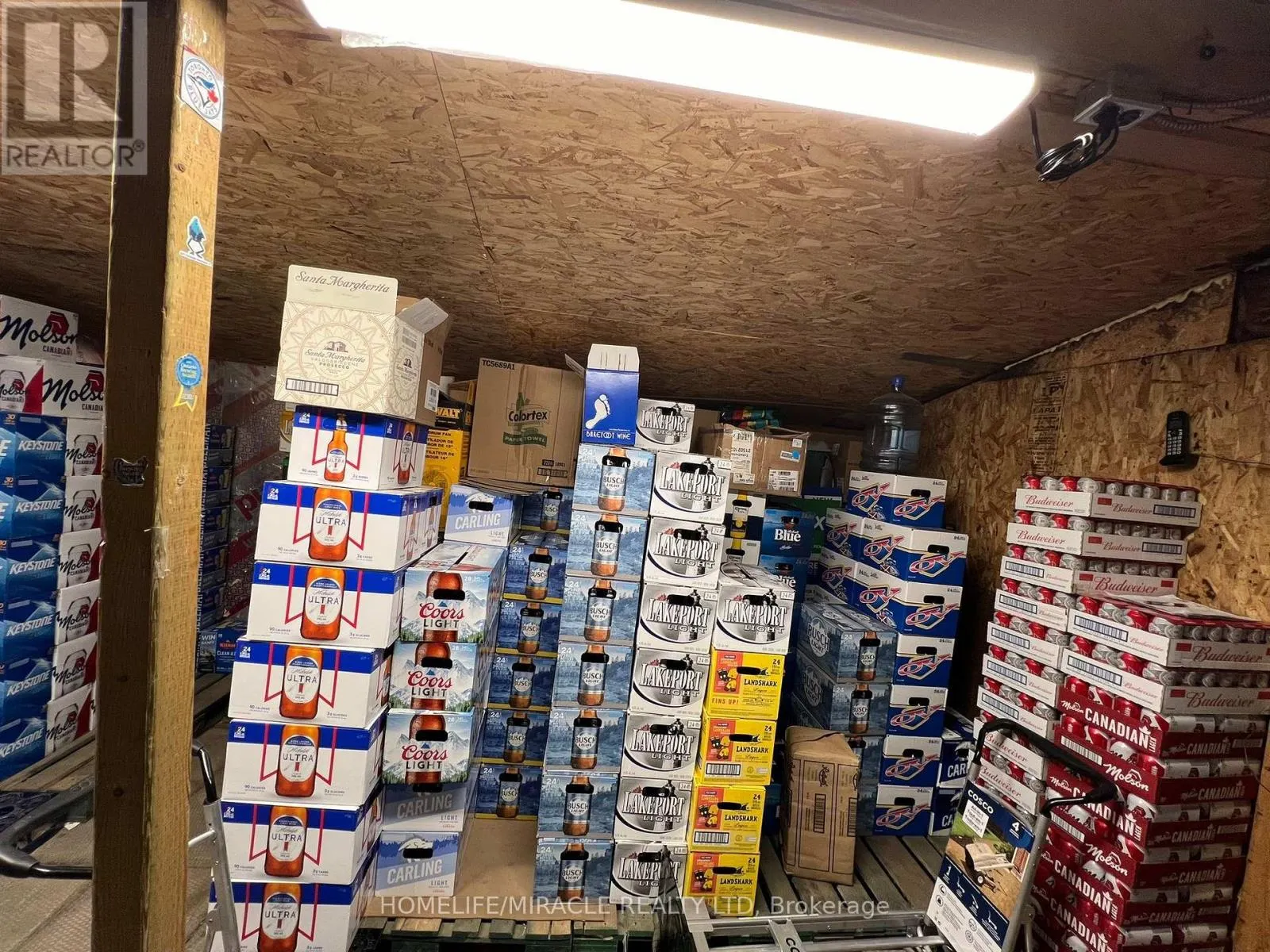 6955- 6957 TECUMSEH ROAD