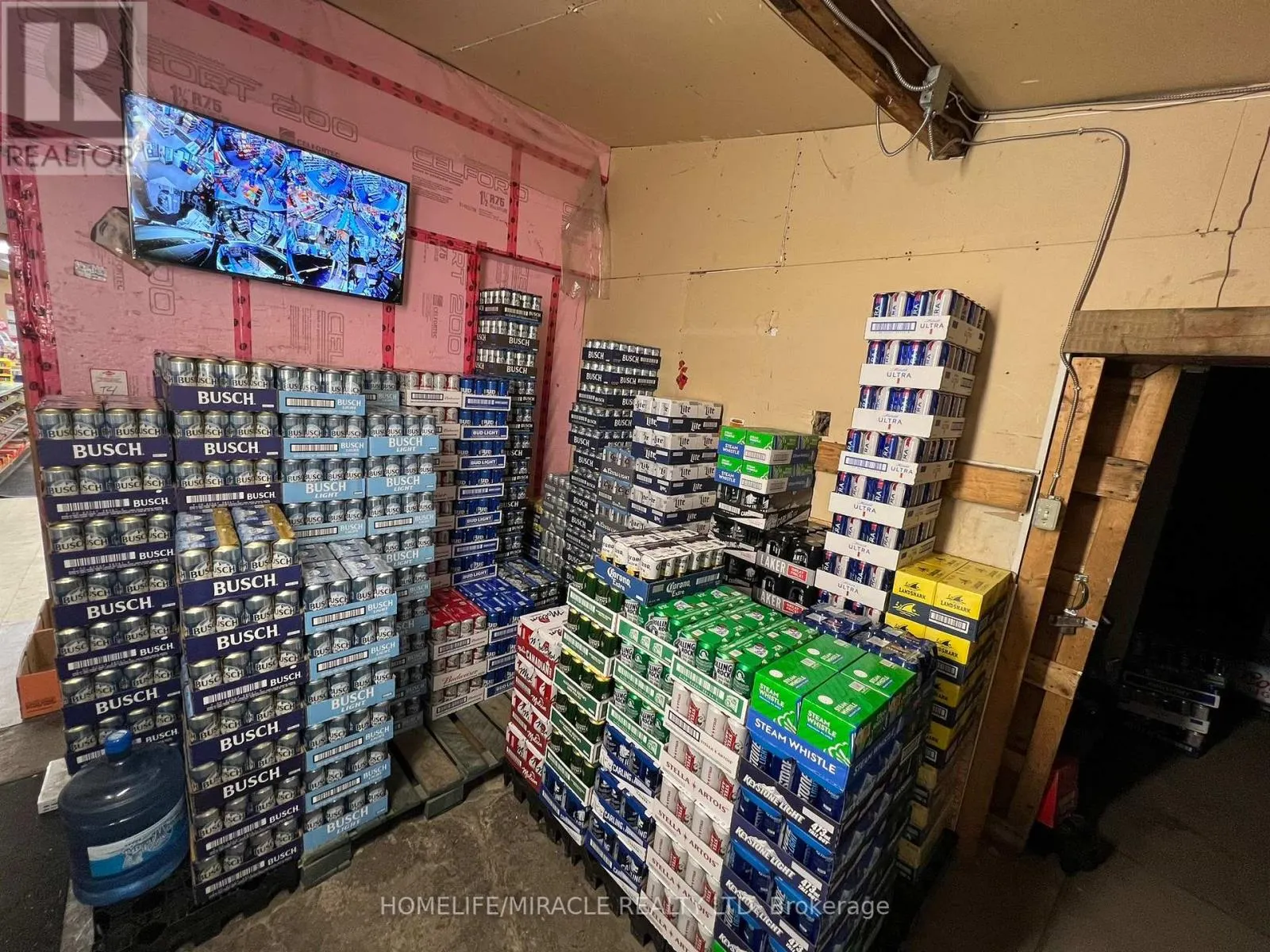 6955- 6957 TECUMSEH ROAD