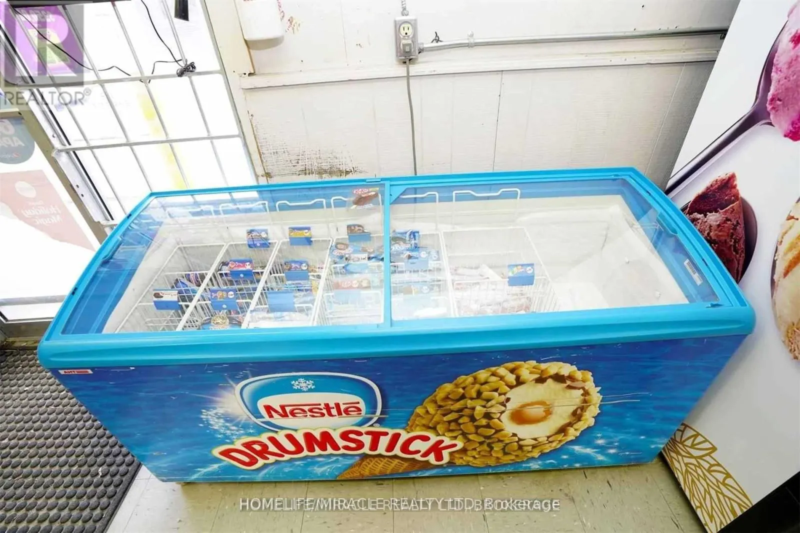 6955- 6957 TECUMSEH ROAD