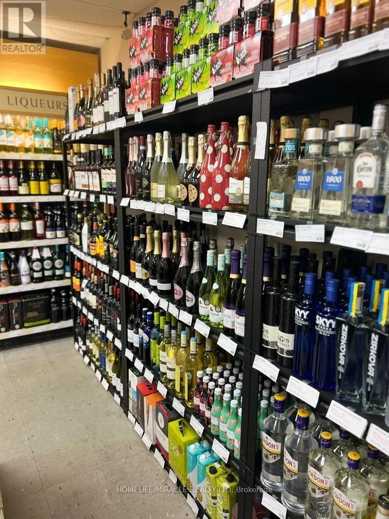 6955- 6957 TECUMSEH ROAD