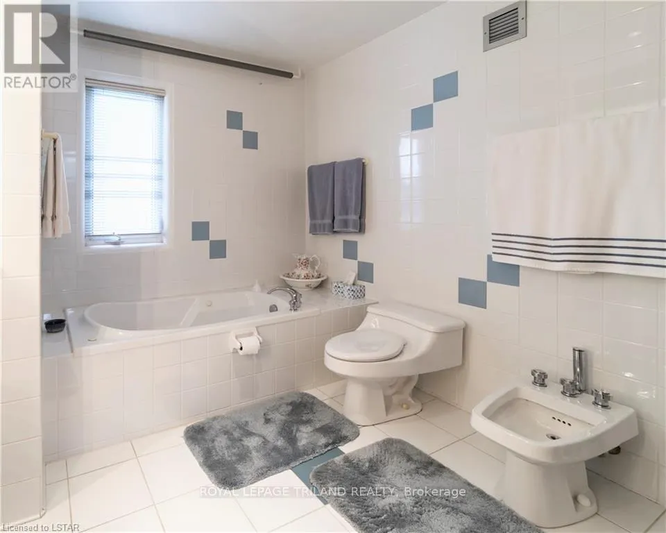 15668 FURNIVAL ROAD