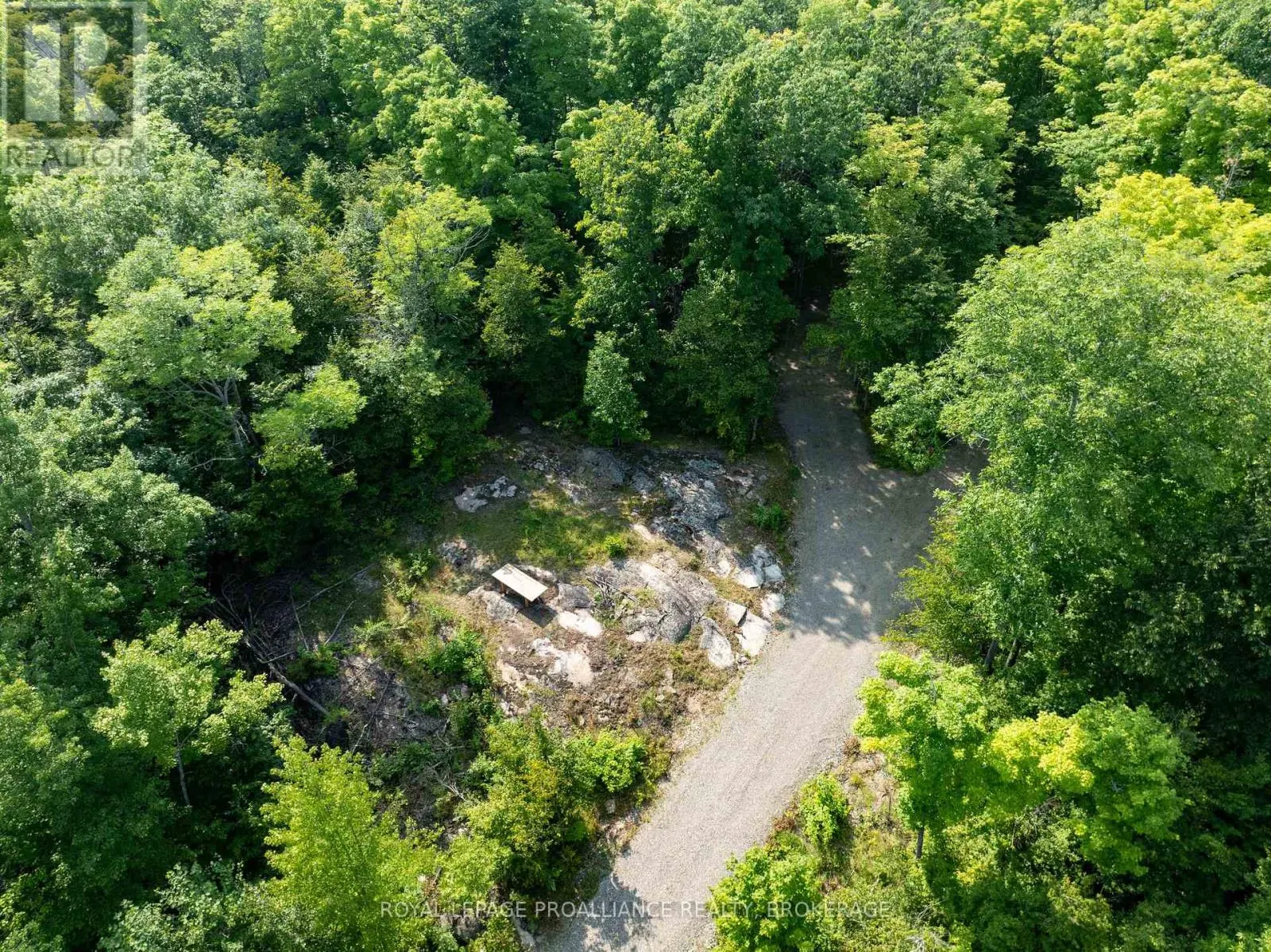 572 OAK BLUFFS ROAD