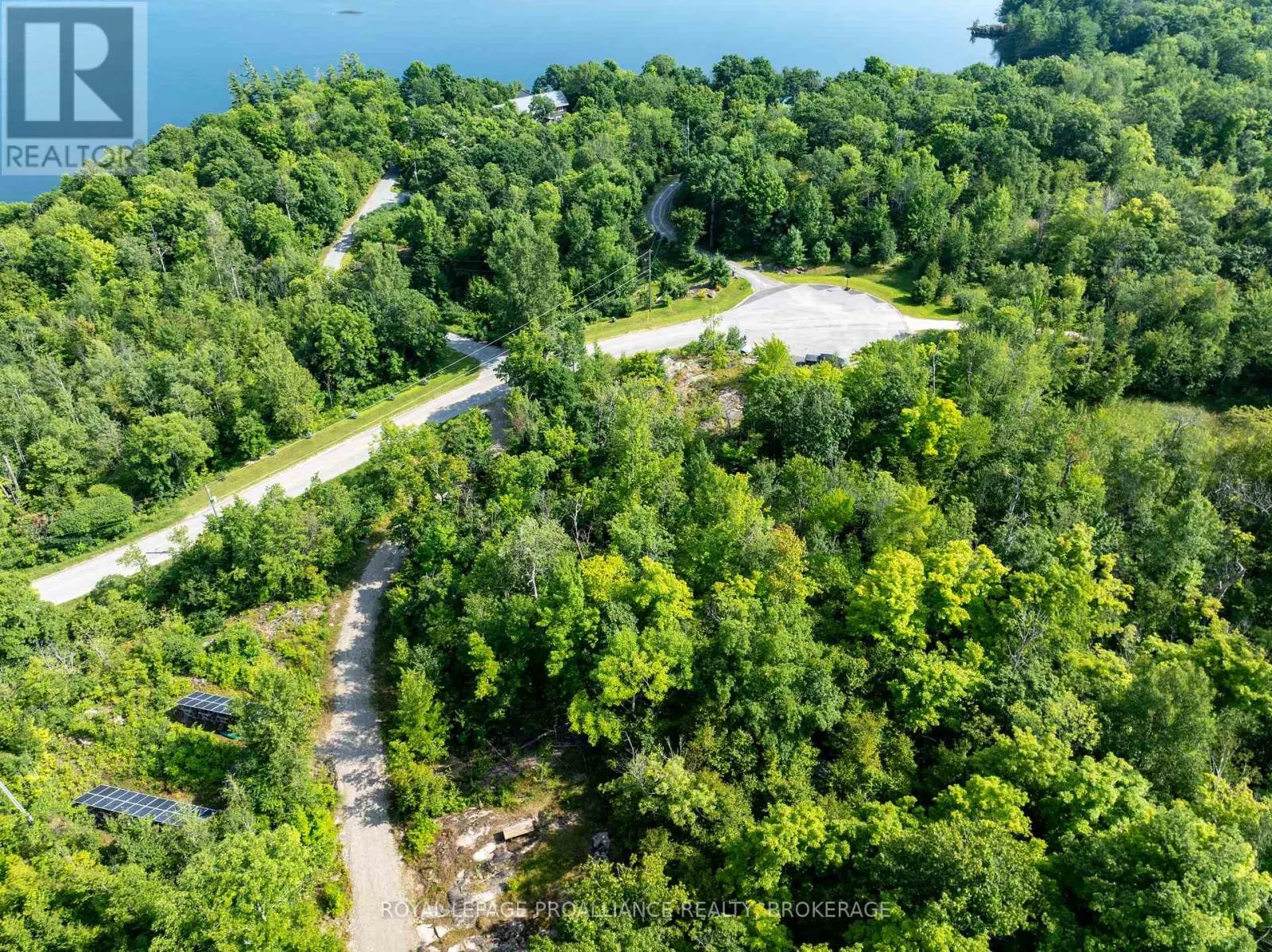 572 OAK BLUFFS ROAD