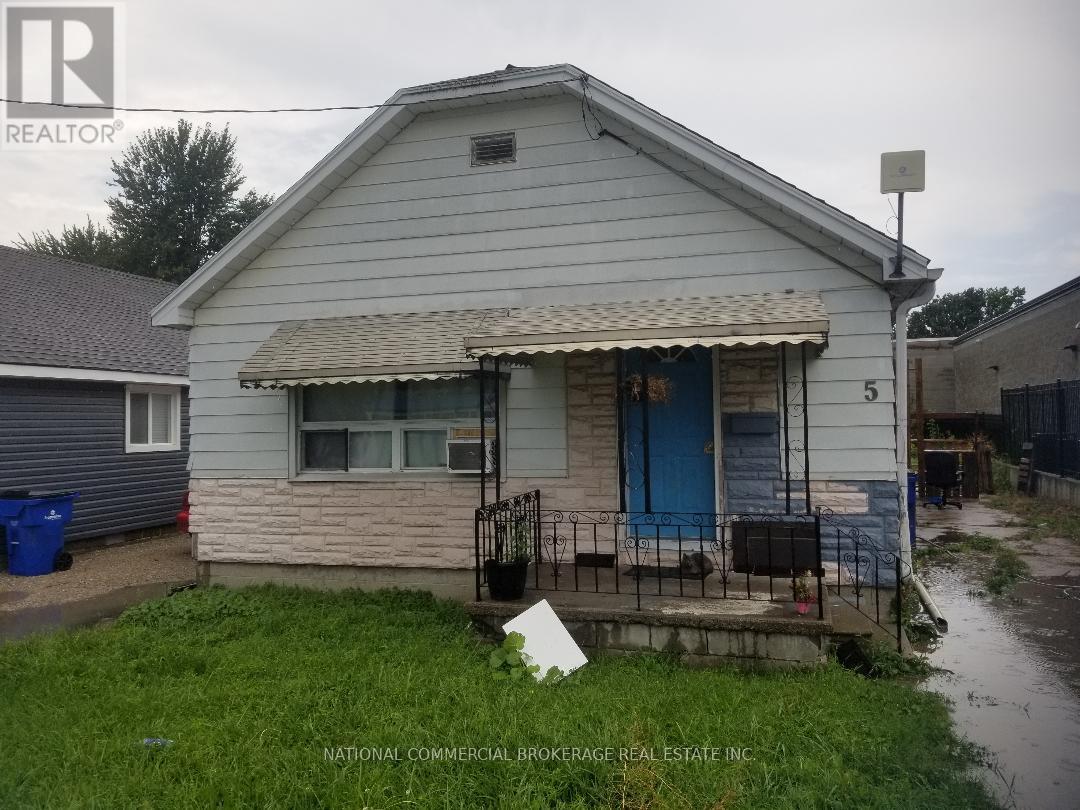 5 ARNOLD STREET