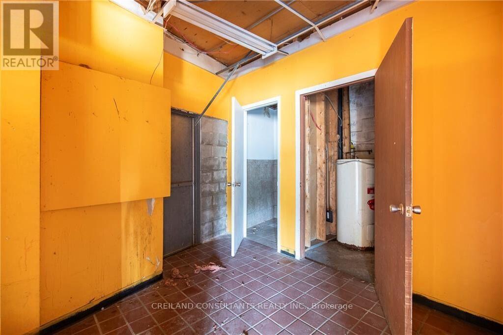 124636 SIMCOE STREET S