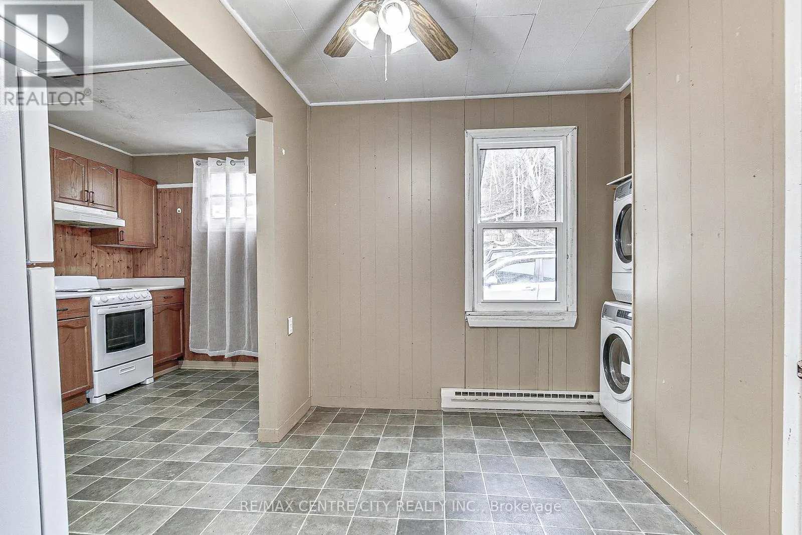 435 EDITH CAVELL BOULEVARD