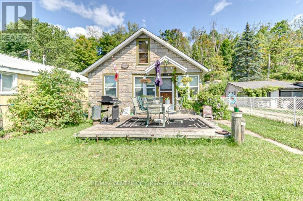 435 EDITH CAVELL BOULEVARD