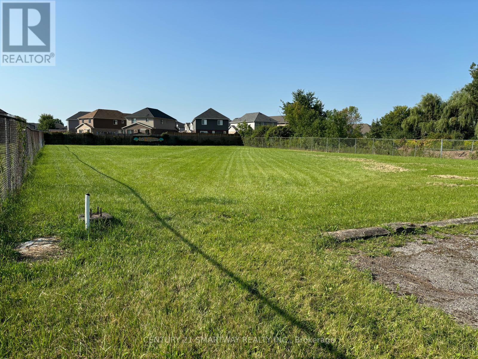 8674 LUNDY'S LANE