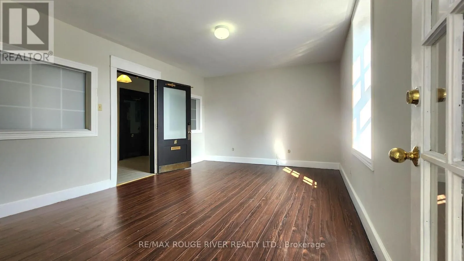 2 - 41 JOHN STREET, #2