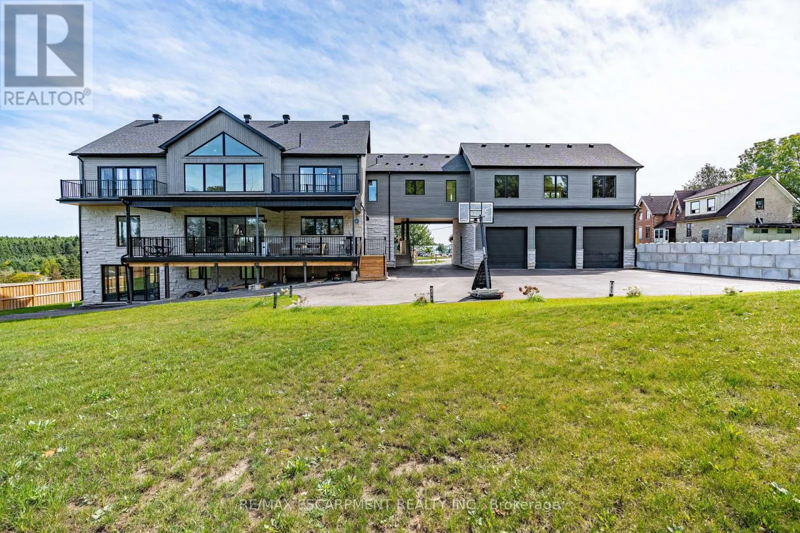 8920 WELLINGTON RD 124
