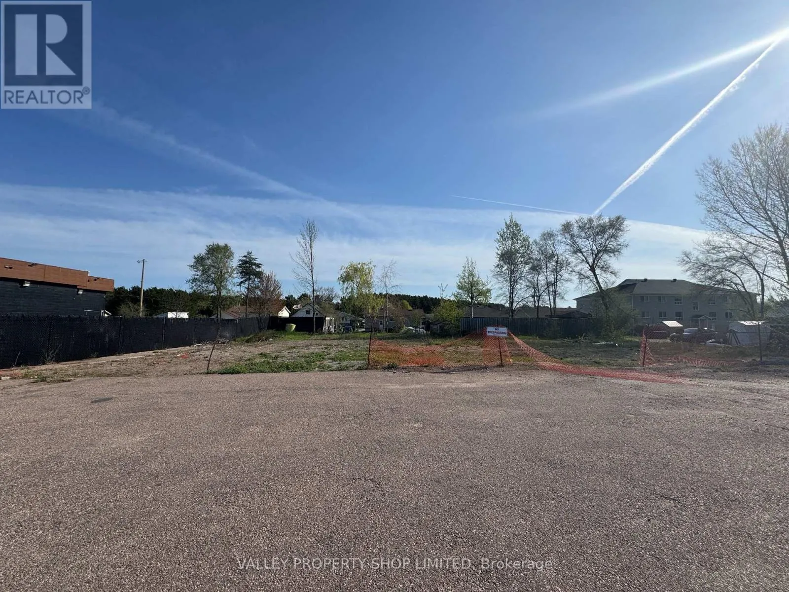 3197 PETAWAWA BOULEVARD