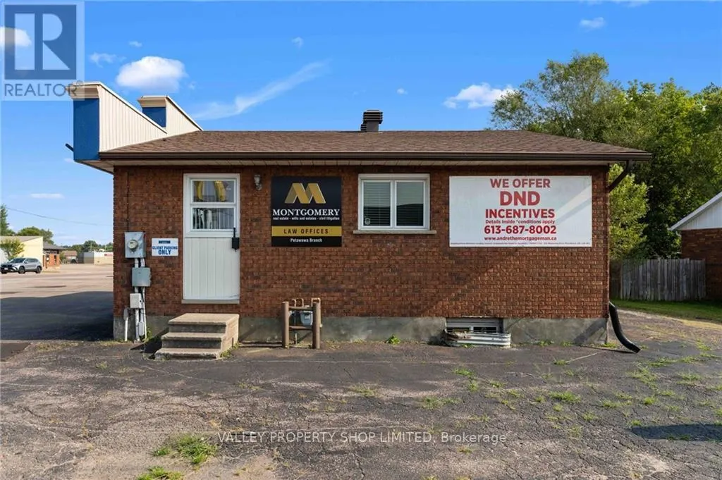 3436 PETAWAWA BOULEVARD