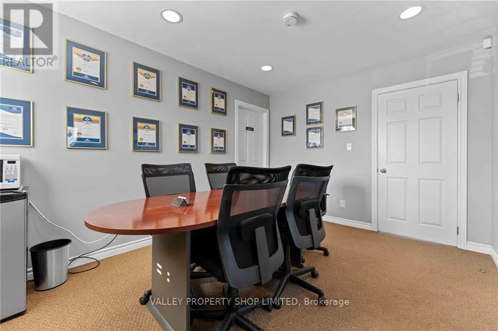 3436 PETAWAWA BOULEVARD
