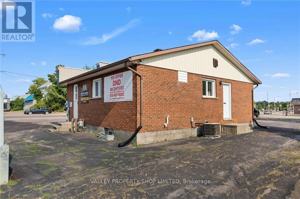 3436 PETAWAWA BOULEVARD