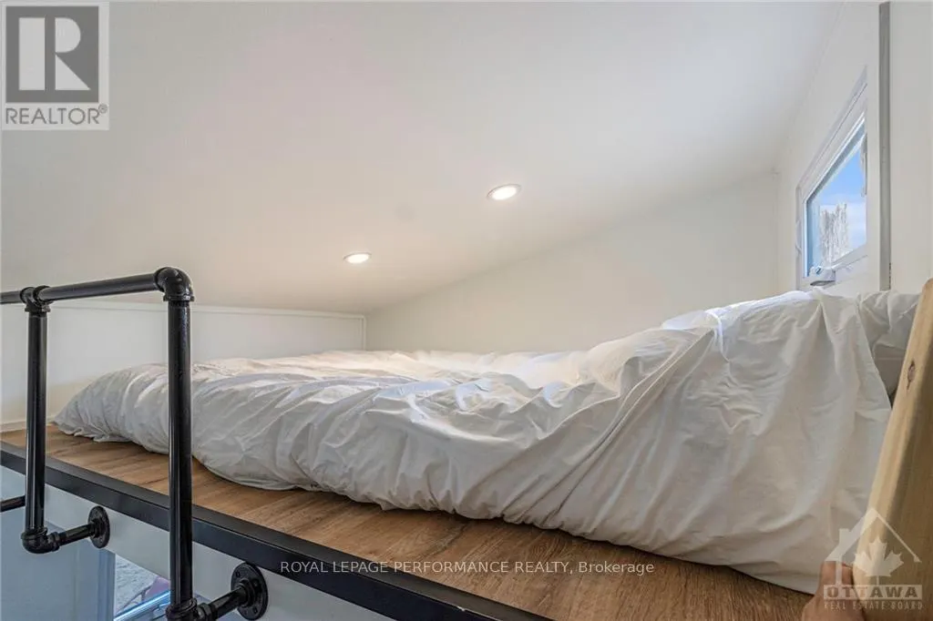 861 DU GOLF ROAD