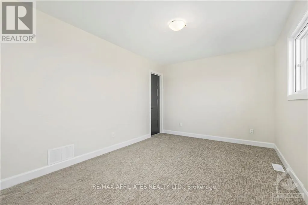 1035 CHABLIS CRESCENT