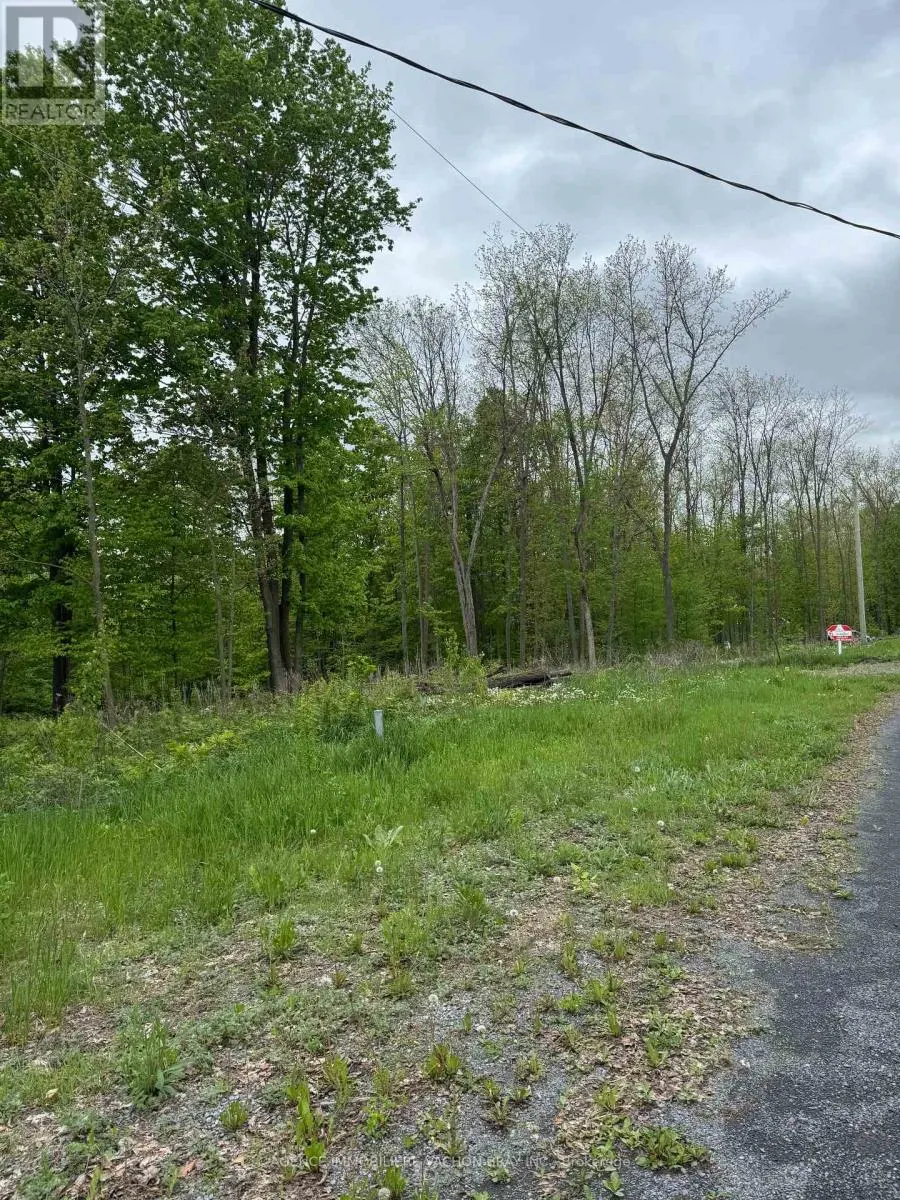 LOT PARKHILL CIRCLE