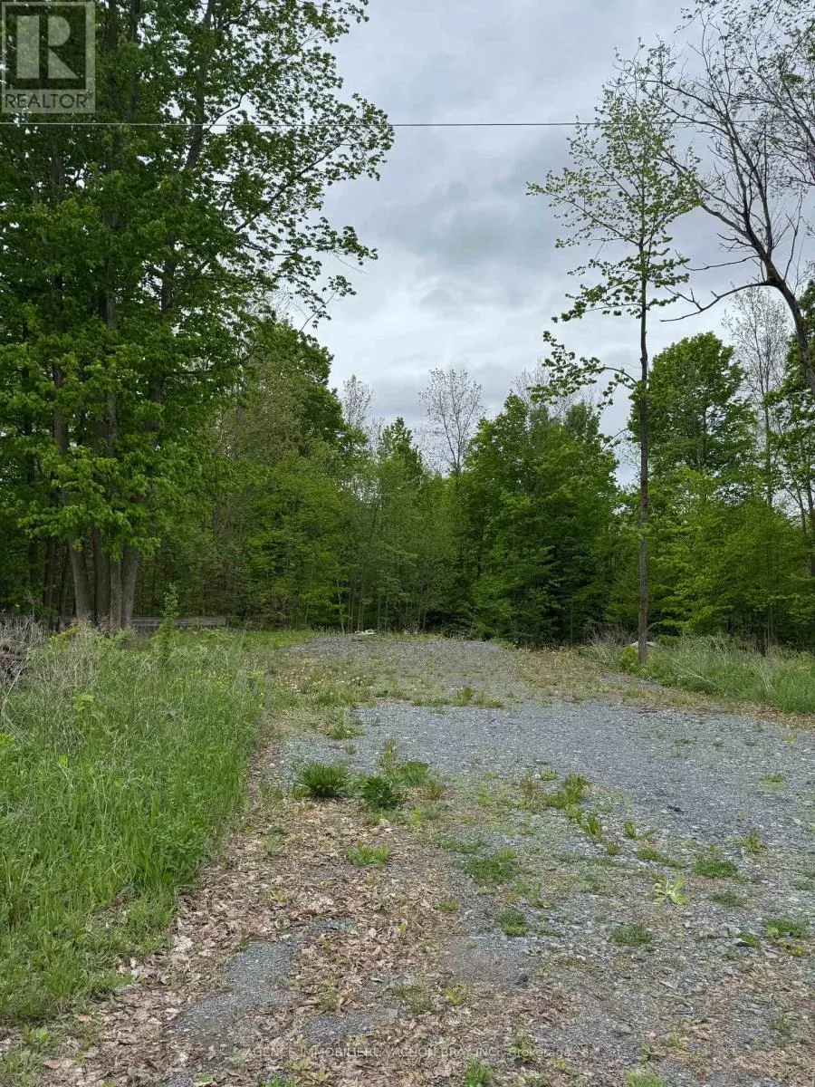 LOT PARKHILL CIRCLE