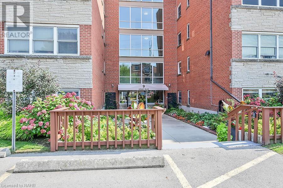 9 GRANT Boulevard Unit# 107, #107