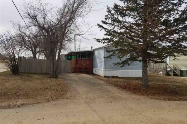 10 Wood & Garden Estates, Vegreville
