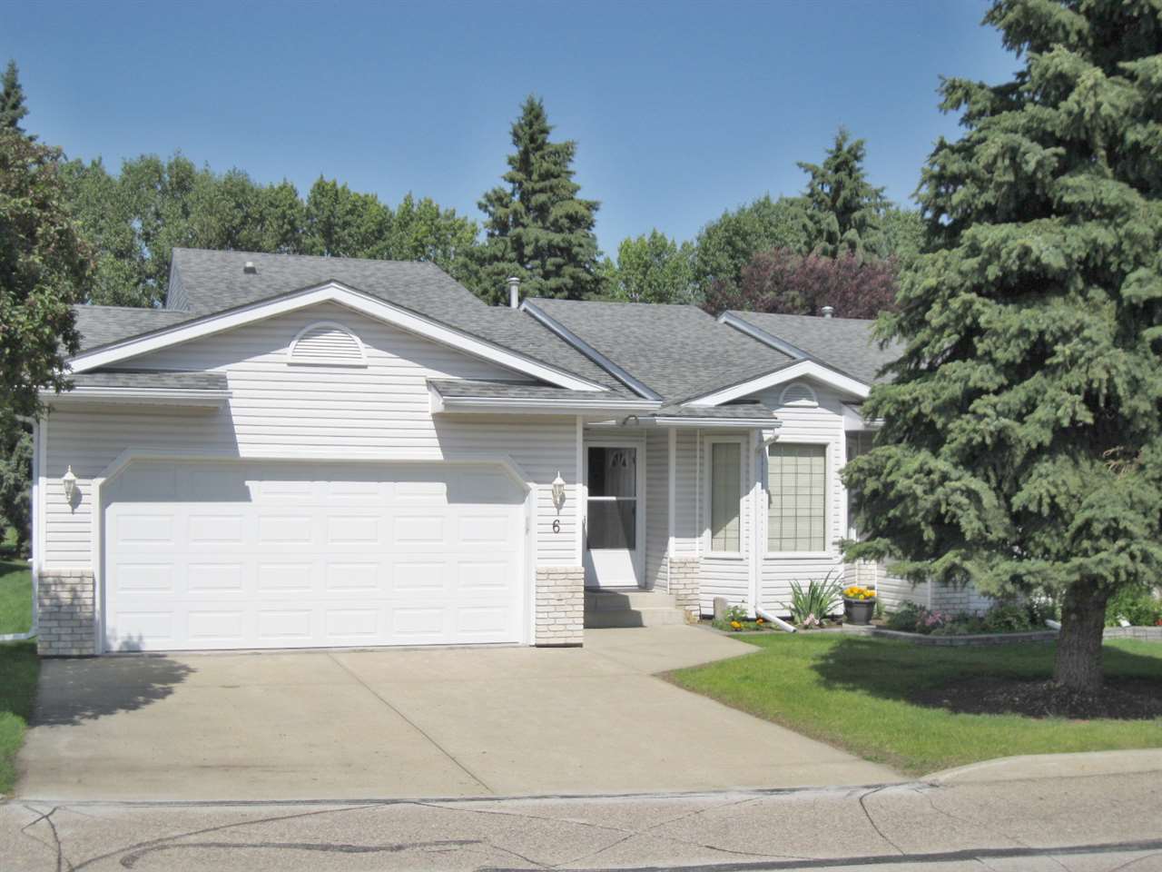 6 2A FIELDSTONE Drive, (MLS® E4178724) See this property for sale