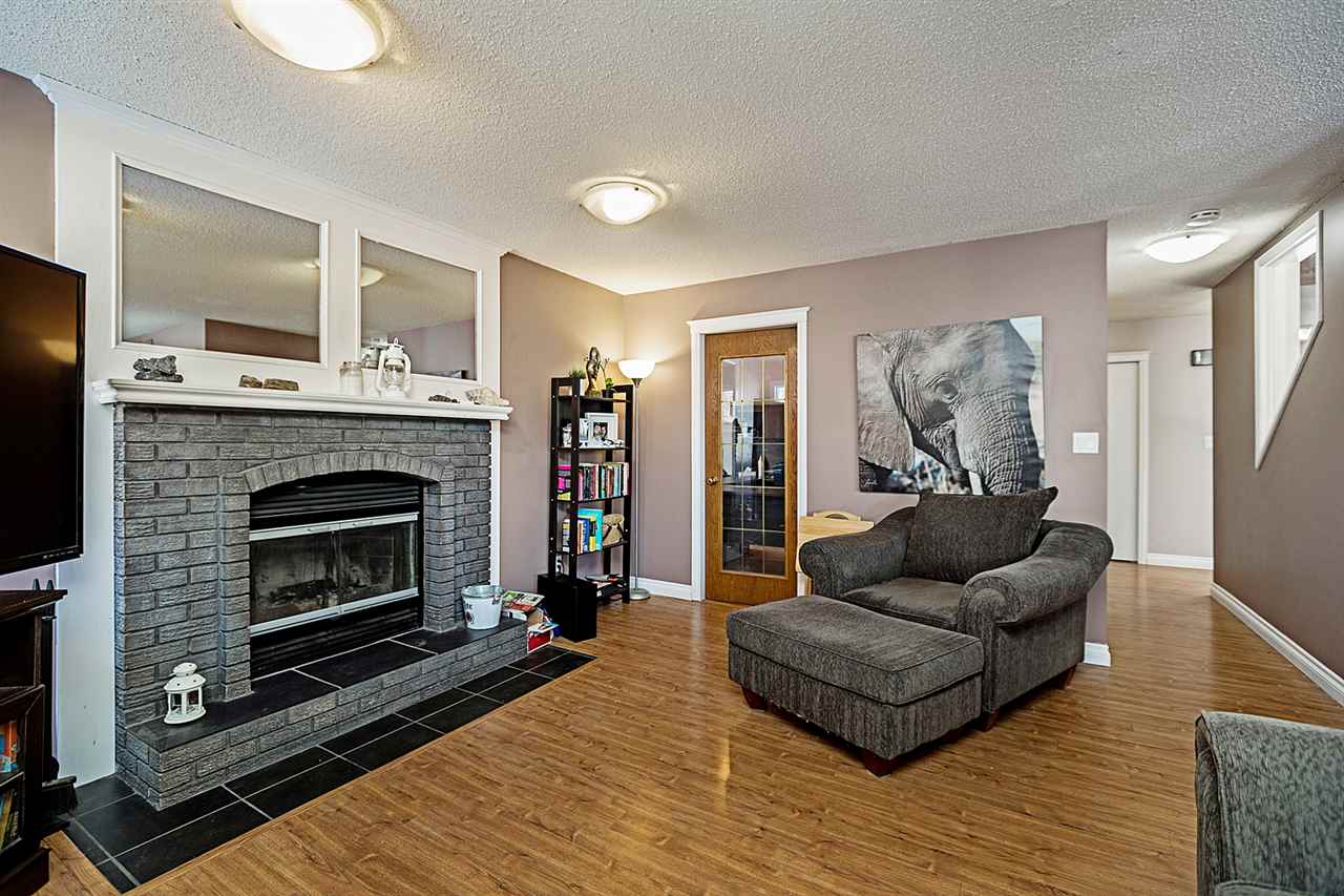 2 COACHMAN Terrace, (MLS® E4192247) See this property for sale in