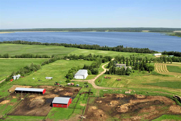 RR35 TWP570, Rural Lac Ste. Anne County