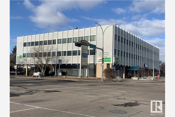 8702 Meadowlark Road, Edmonton