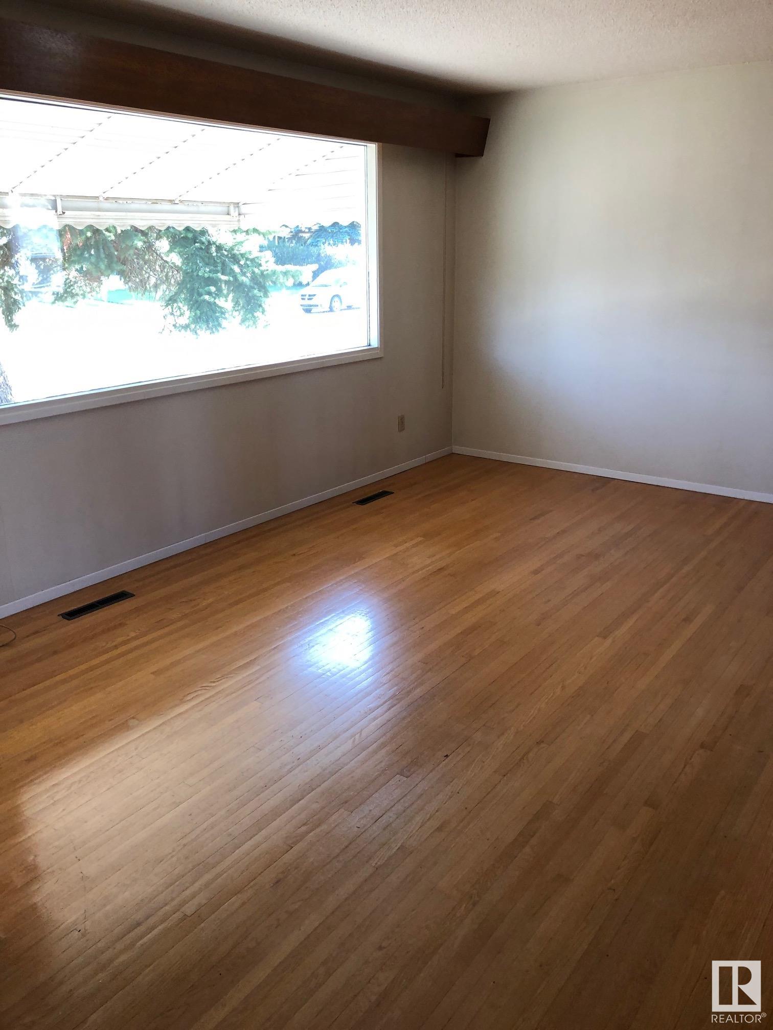Listing E4294596 - Large Photo # 3
