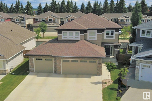 73 LINCOLN Green, Spruce Grove