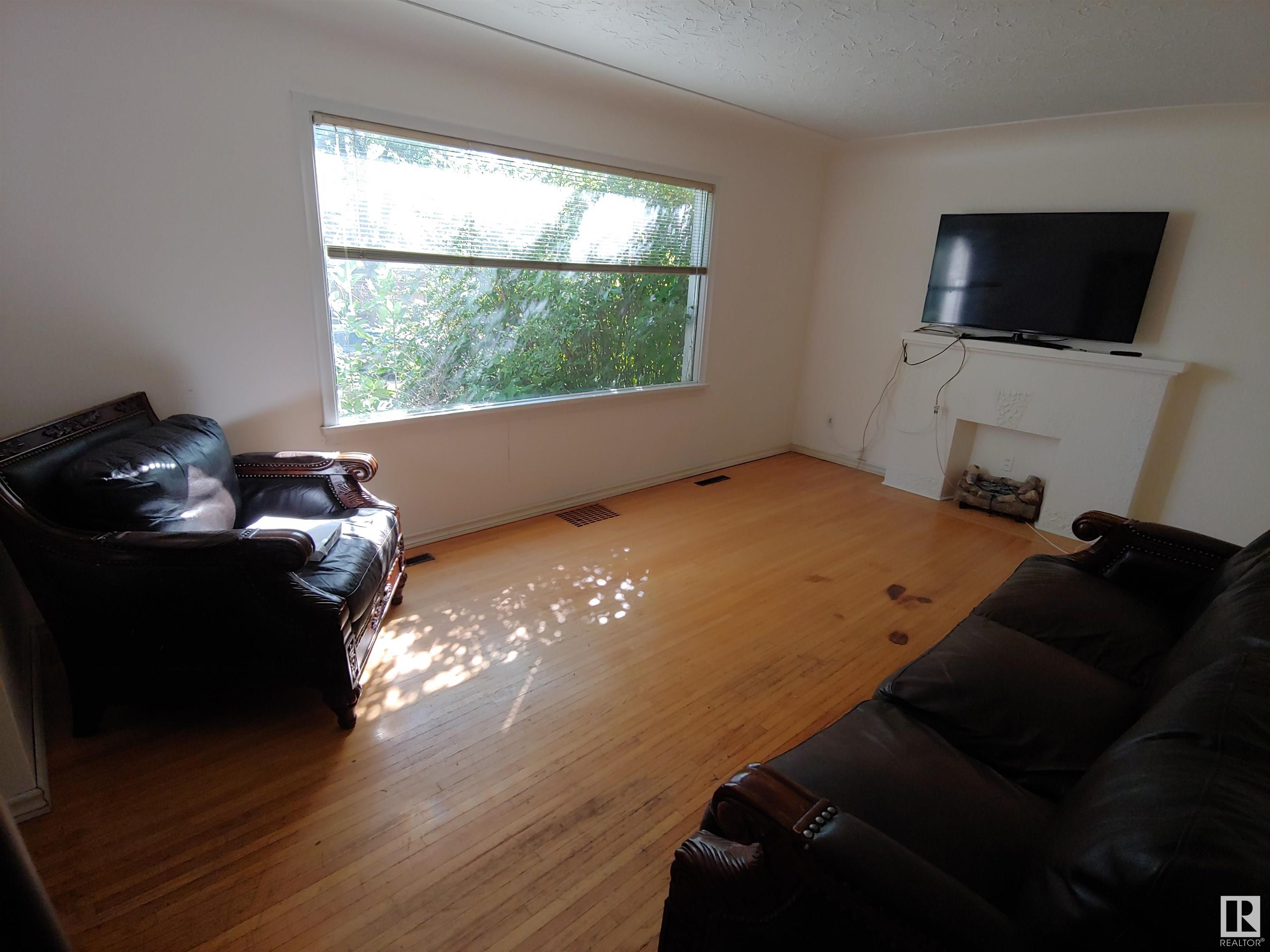 Listing E4310429 - Large Photo # 3