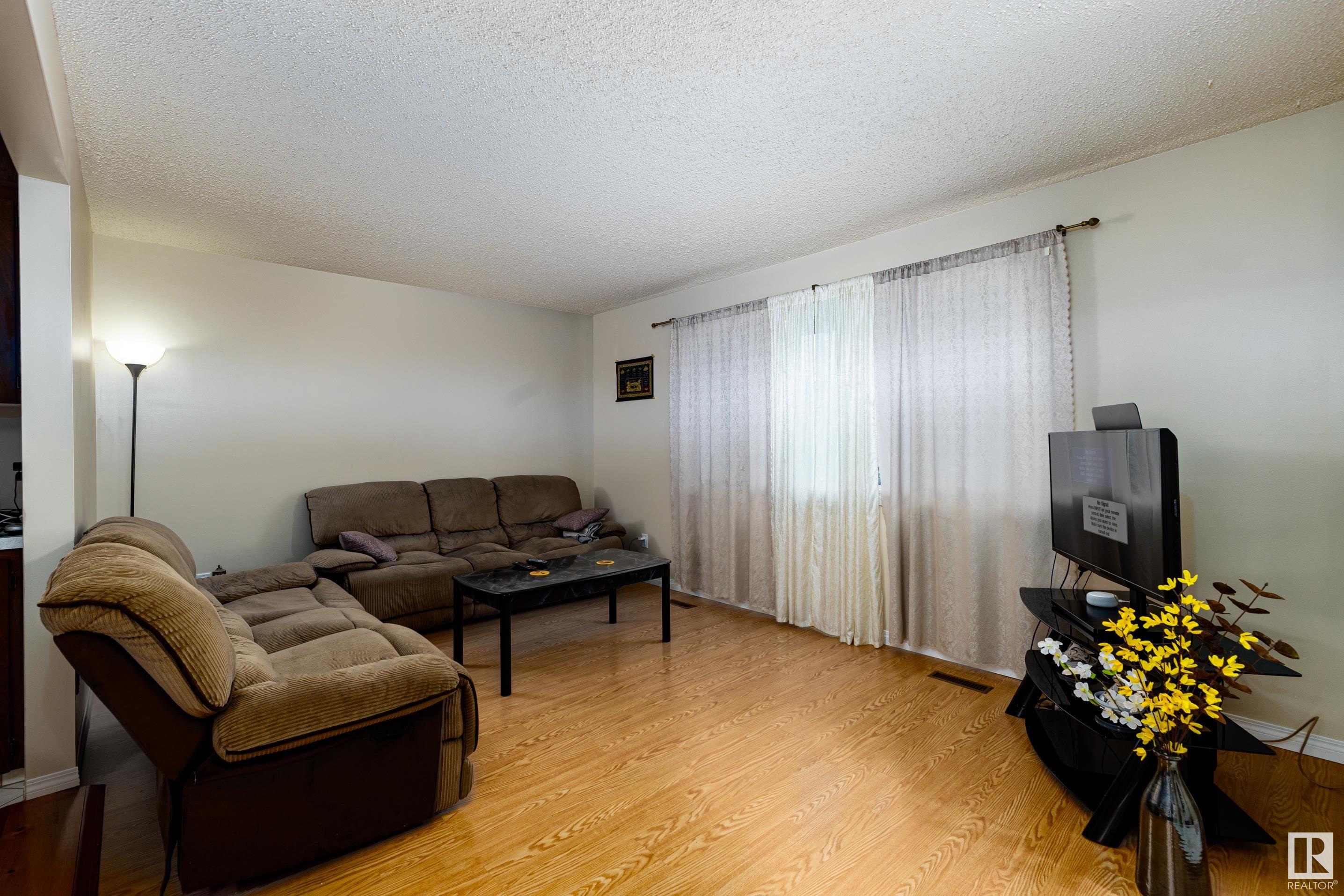 Listing E4313131 - Large Photo # 3