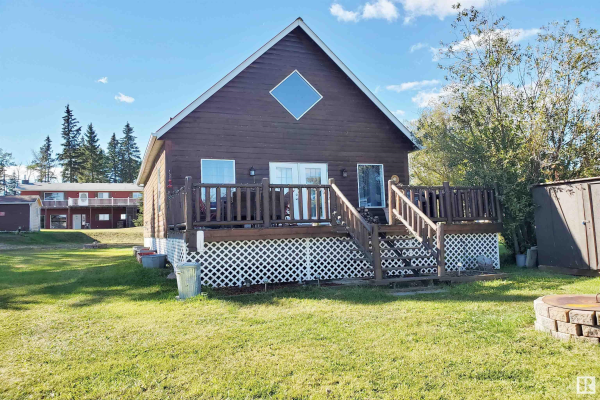 121 2 Street, Rural Wetaskiwin County