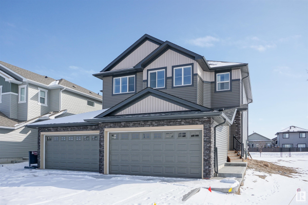 121 Elm Street, Fort Saskatchewan